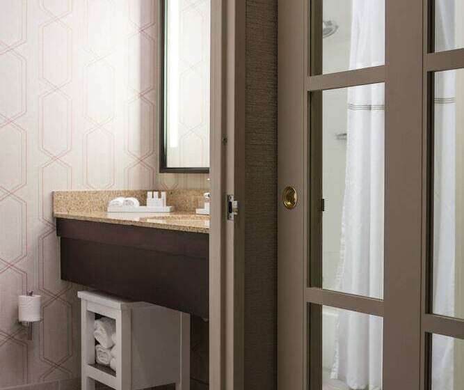 هتل Courtyard New York Manhattan/midtown East