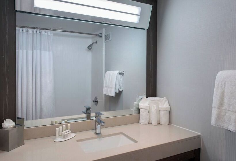 فندق Courtyard By Marriott Newburgh Stewart Airport