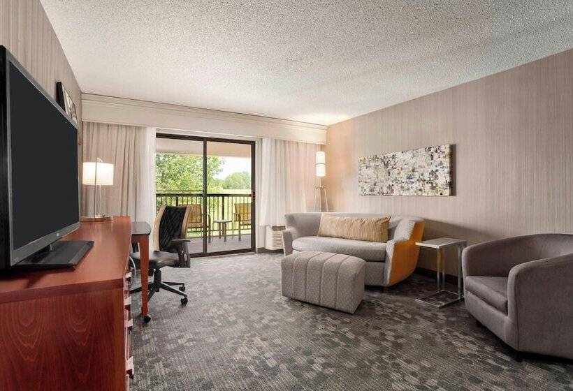 هتل Courtyard By Marriott Springfield