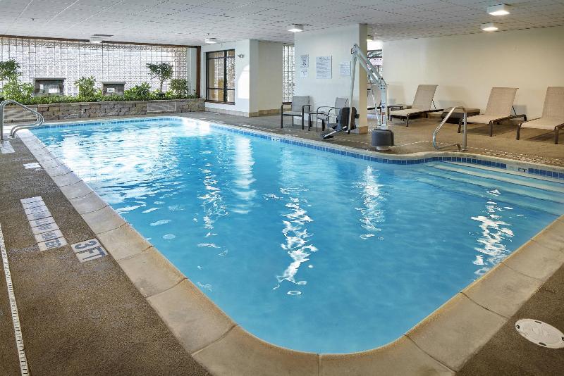 호텔 Courtyard By Marriott State College