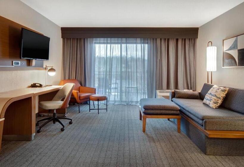 호텔 Courtyard By Marriott State College