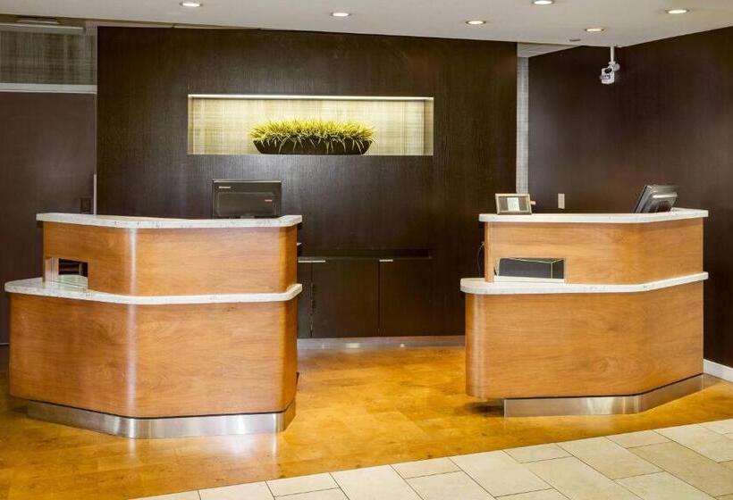 호텔 Courtyard By Marriott Stockton