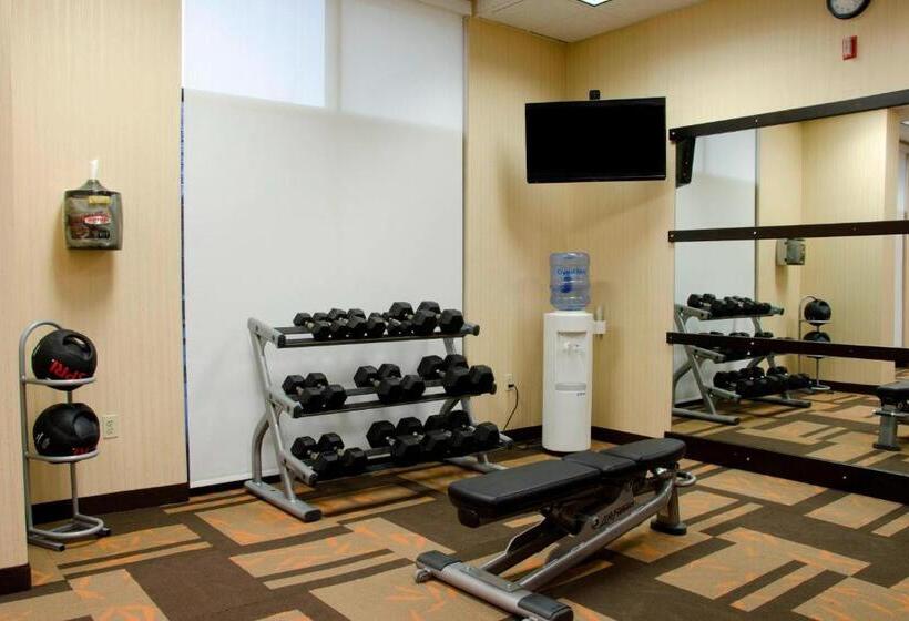 בית מלון כפרי Courtyard Waterbury Downtown