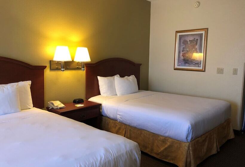 Отель Days Inn By Wyndham Bernalillo