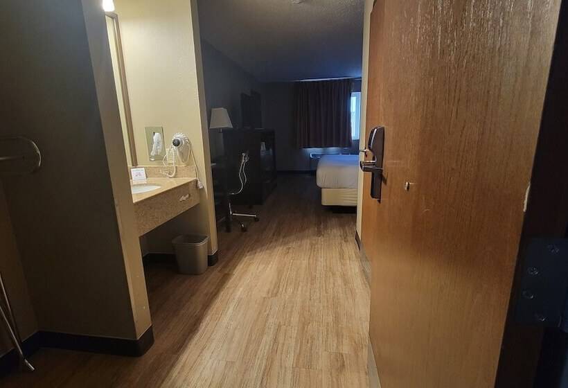 Отель Days Inn By Wyndham Sheridan