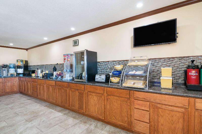 هتل Days Inn By Wyndham Temple