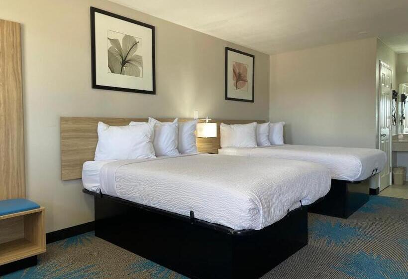 هتل Days Inn By Wyndham Temple