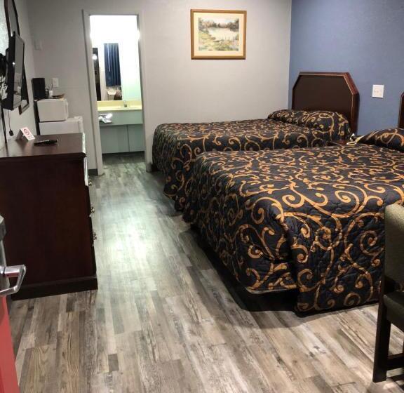 فندق Delux Inn Cleburne