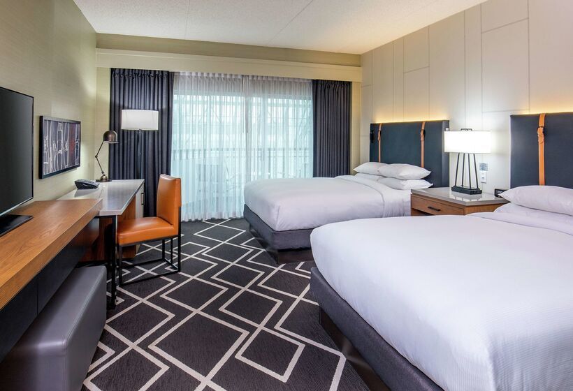 هتل Hilton Boston/ Woburn
