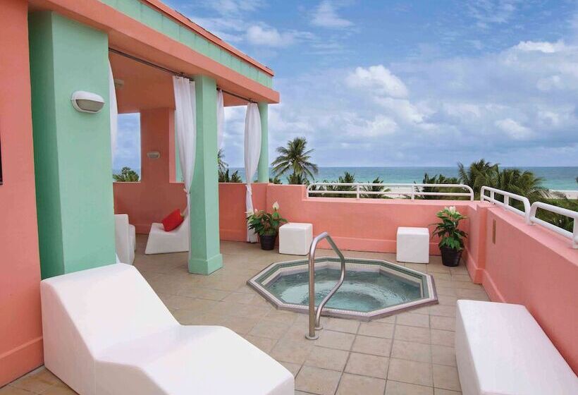 בית מלון כפרי Hilton Vacation Club Crescent On South Beach Miami