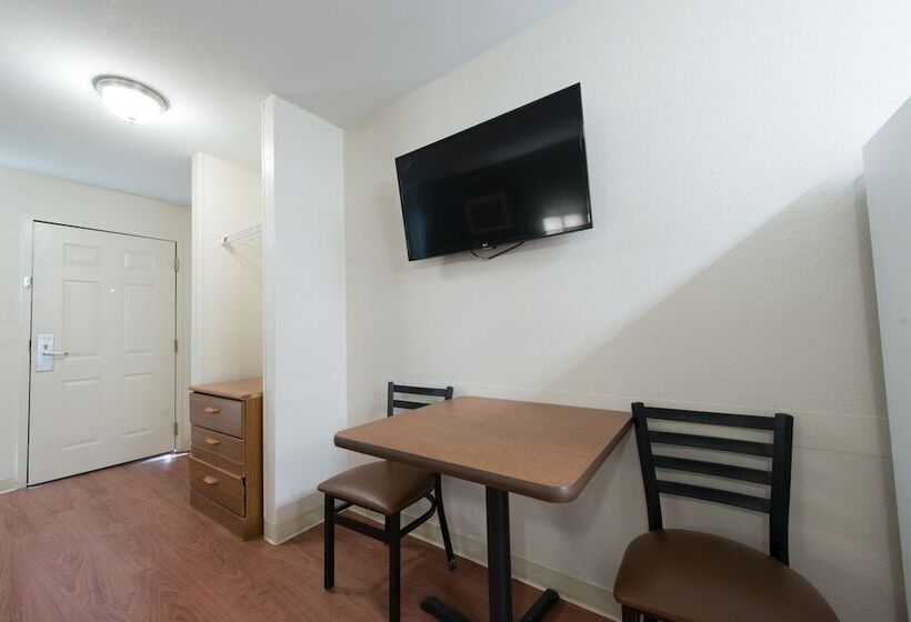 בית מלון כפרי Studio 51 Extended Stay