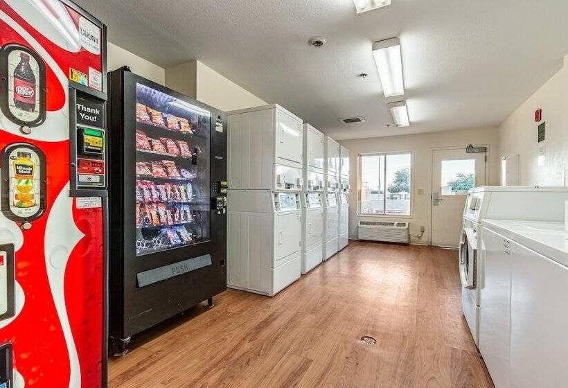 בית מלון כפרי Studio 51 Extended Stay