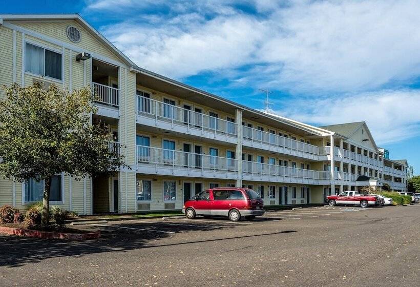 فندق Hometowne Studios By Red Roof Salem, Or