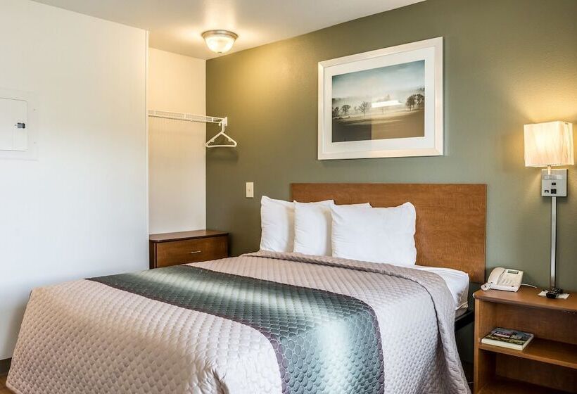 فندق Hometowne Studios By Red Roof Salem, Or