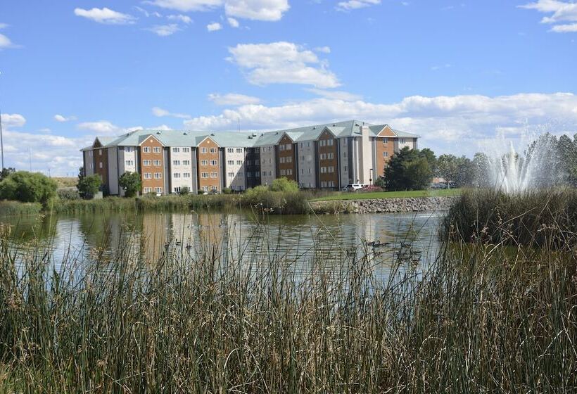 هتل Quality Inn & Suites Denver Airport   Gateway Park
