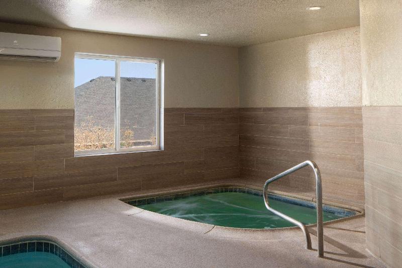 هتل Wingate By Wyndham Cedar City