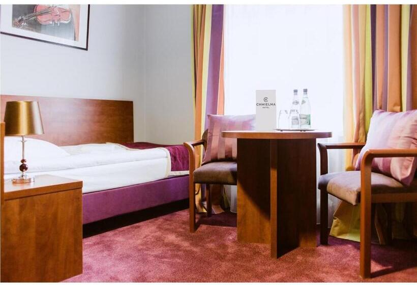هتل Chmielna Warsaw