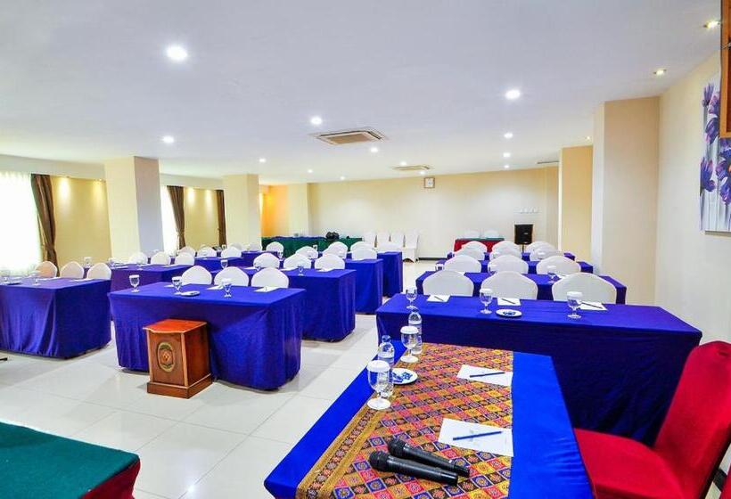 Daima Hotel Padang