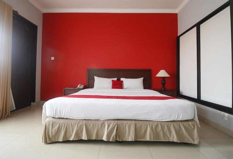 هتل Reddoorz Premium @ Bukit Damai Indah