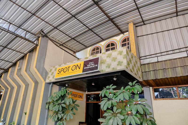 ホテル Spot On 1761  Dirgahayu