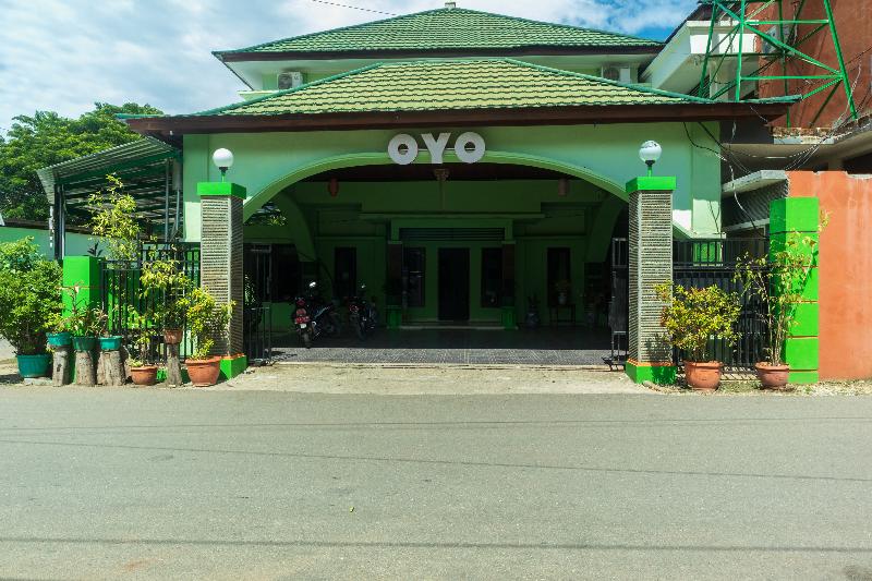 هتل Oyo 1682 Greenia