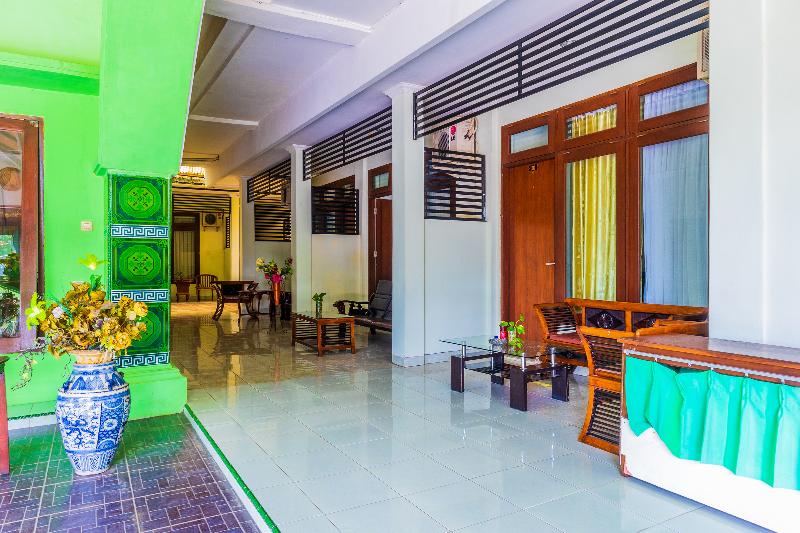 هتل Oyo 1682 Greenia
