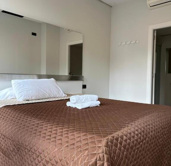 Aparthotel Montcada