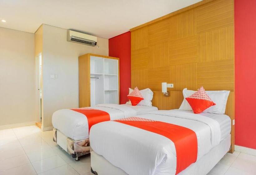 ホテル Oyo 1636 Wisma Kuta Karang