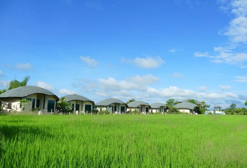 هتل Sanjana Resort And Spa