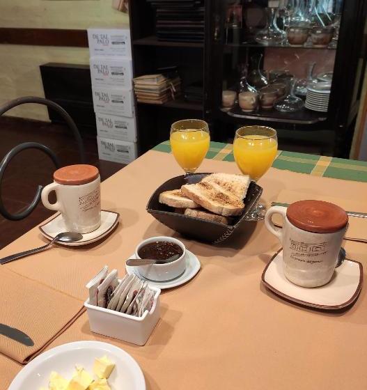 فندق صغير La Posada Del Jamón