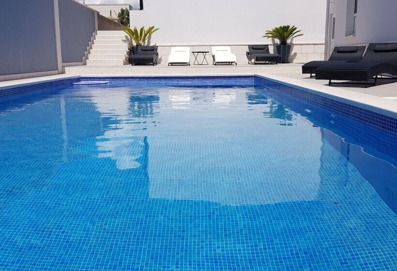 Paradise Punta