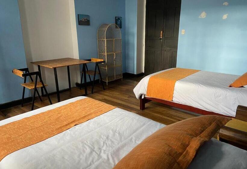 تختخواب و صبحانه Villa Bonita Hostel