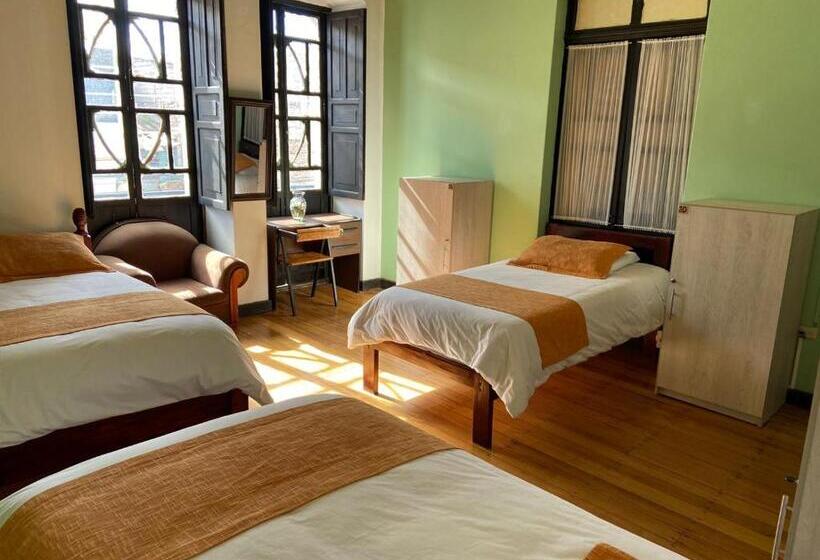 تختخواب و صبحانه Villa Bonita Hostel