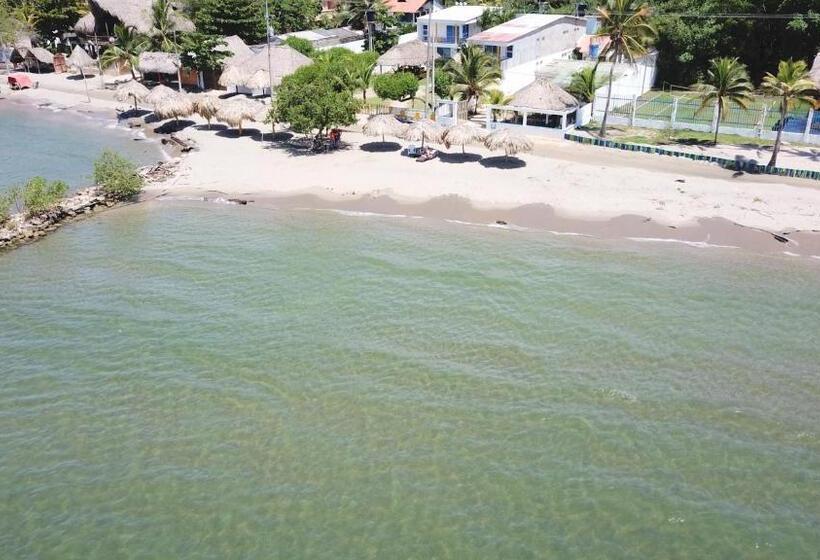 هتل Cabaña Playa Danray