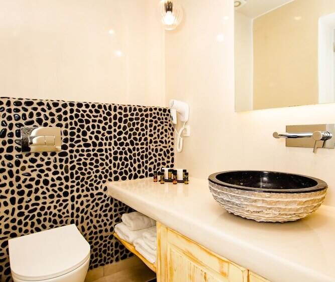 Perla Nera Suites