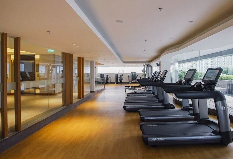هتل Four Points By Sheraton Surabaya, Pakuwon Indah