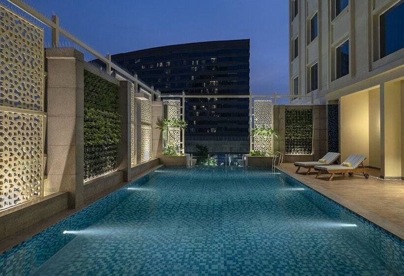 Отель Lemon Tree Premier New Town Kolkata