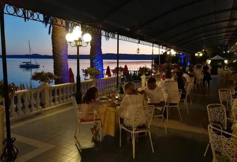 ホテル Lido   Beach And Palace