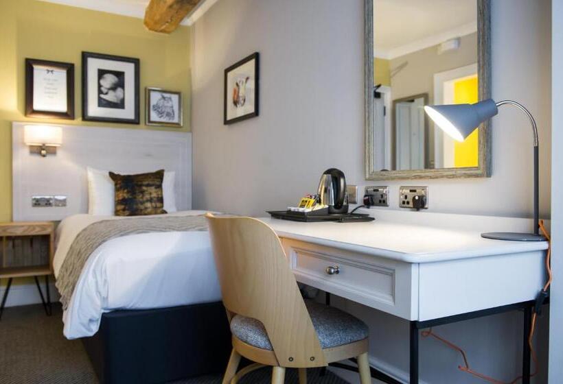 هتل The Dun Cow By Innkeeper S Collection