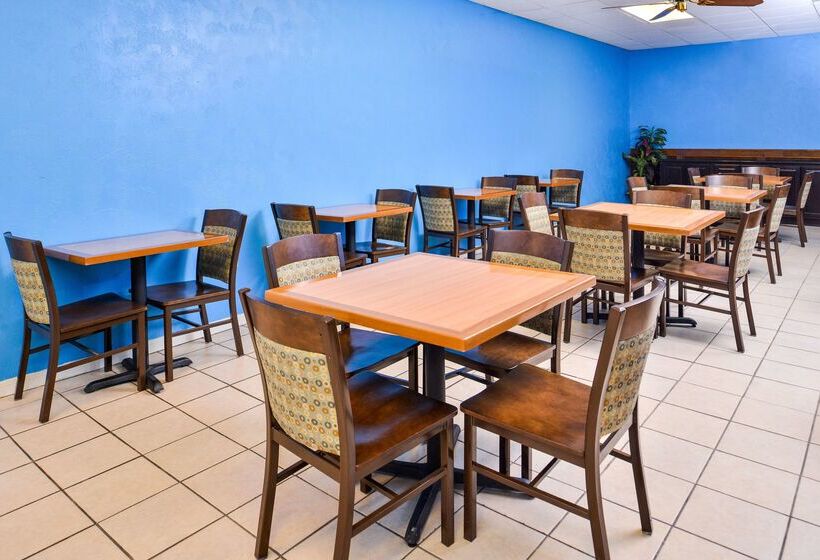 בית מלון כפרי Americas Best Value Inn Clute