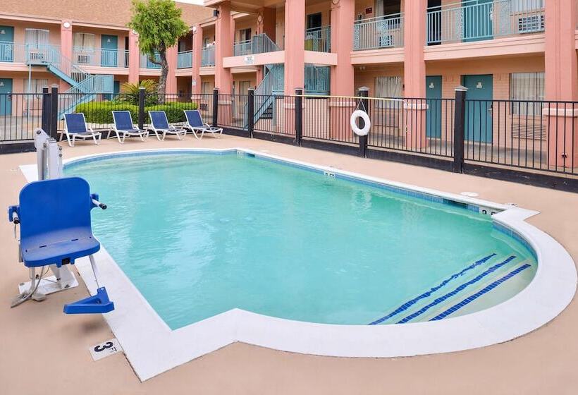 בית מלון כפרי Americas Best Value Inn Clute