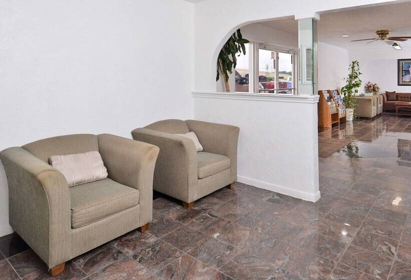 בית מלון כפרי Americas Best Value Inn Clute