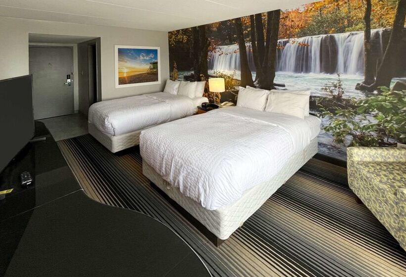 فندق Clarion Pointe Near Erie Casino