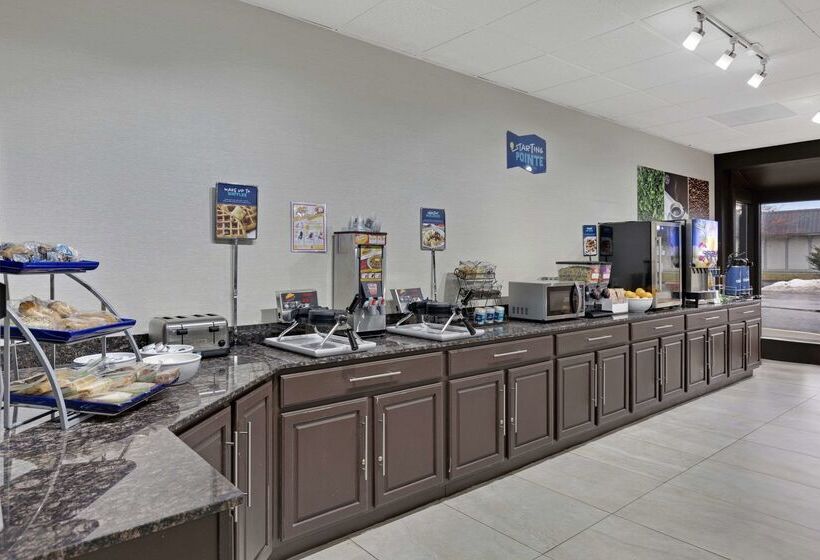 فندق Clarion Pointe Near Erie Casino