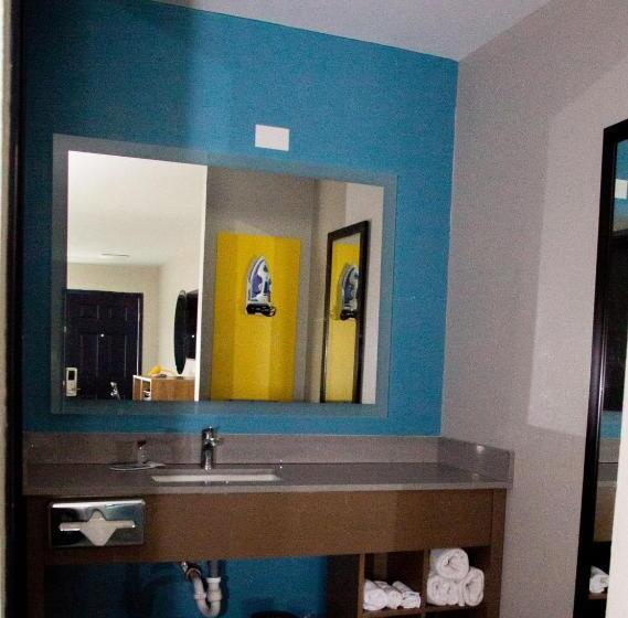 هتل Days Inn By Wyndham Amarillo  Medical Center
