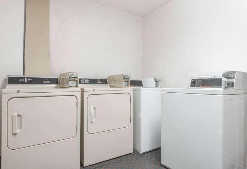 هتل Days Inn By Wyndham Amarillo  Medical Center