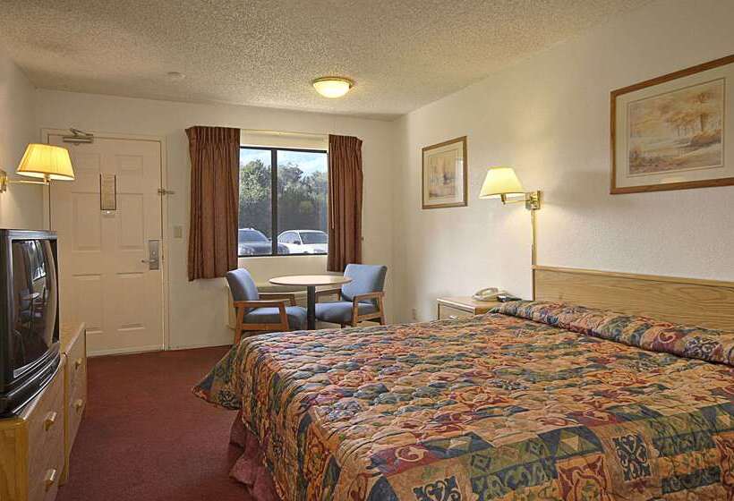 هتل Days Inn By Wyndham Fresno South