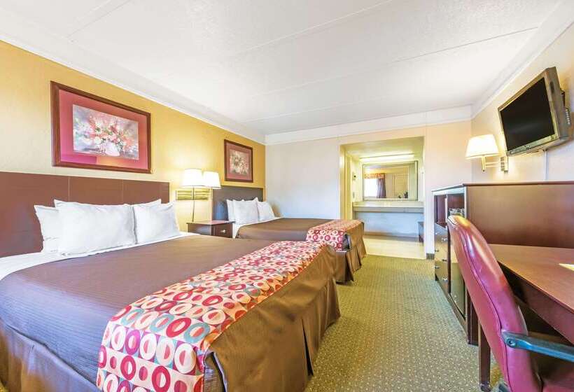 Hotel Days Inn By Wyndham Gainesville
