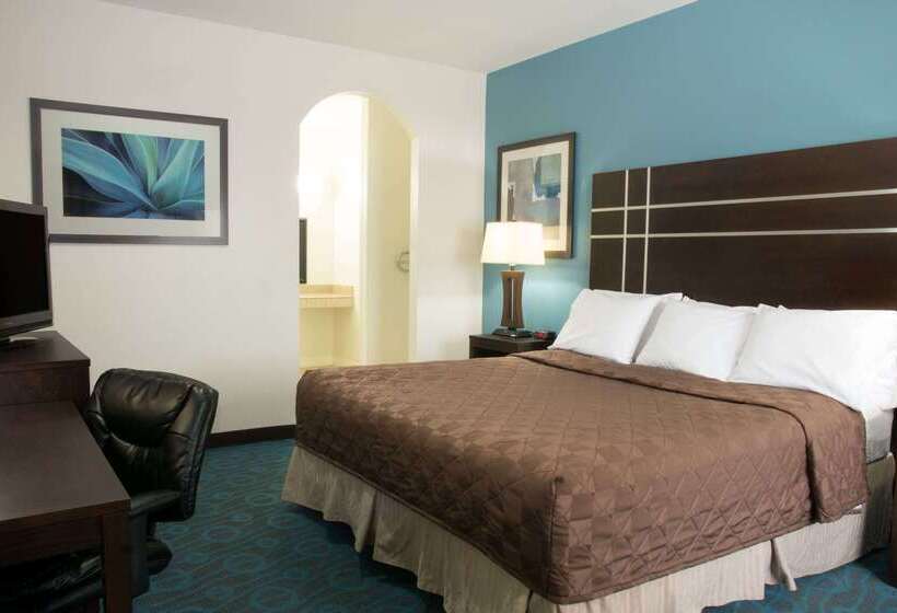 هتل Days Inn By Wyndham Humble/houston Intercontinental Airport