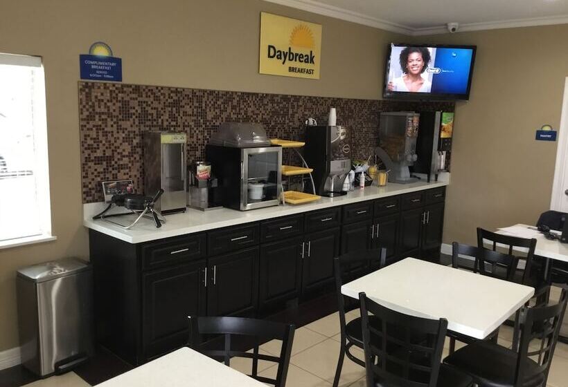 هتل Days Inn By Wyndham Humble/houston Intercontinental Airport